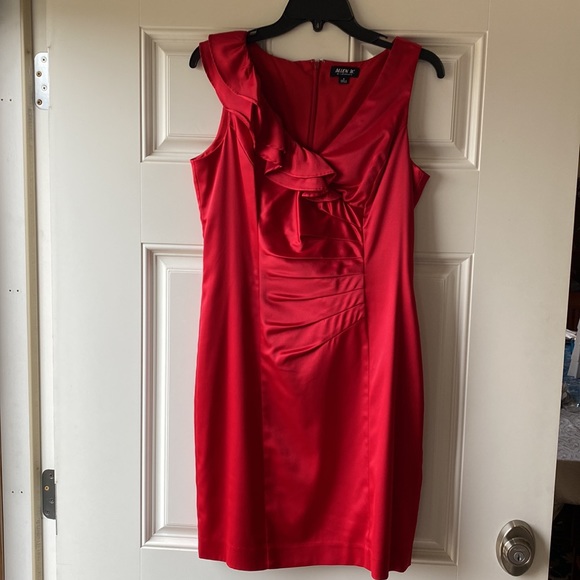 Allen B red dress with asymmetrical shoulder detail. Size 8. - Picture 7 of 12